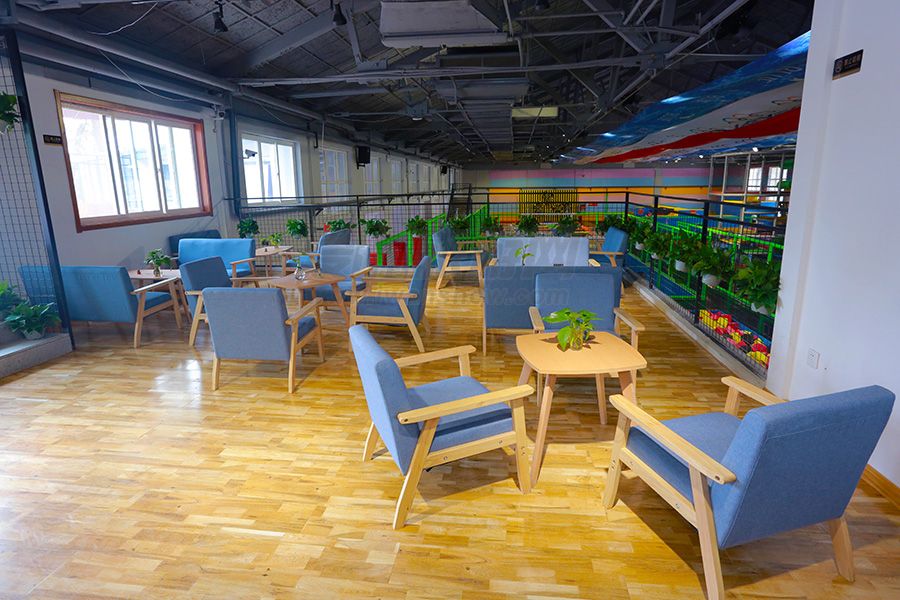 蓝湾地带亲子蹦床馆 蓝湾地带亲子蹦床馆