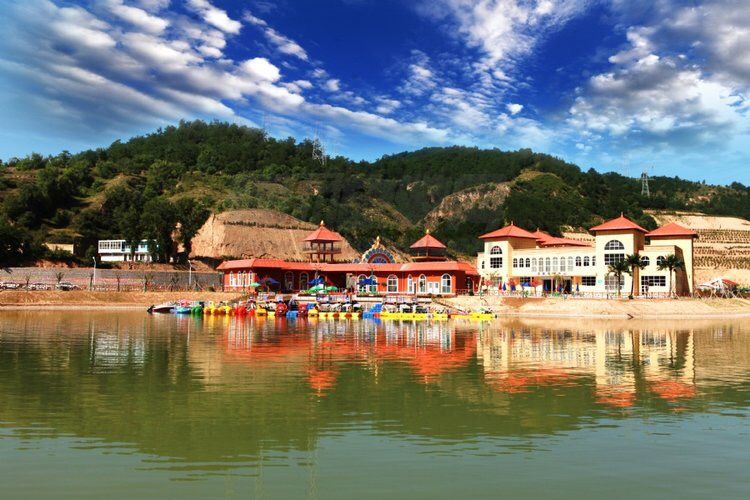 美源山水游乐谷